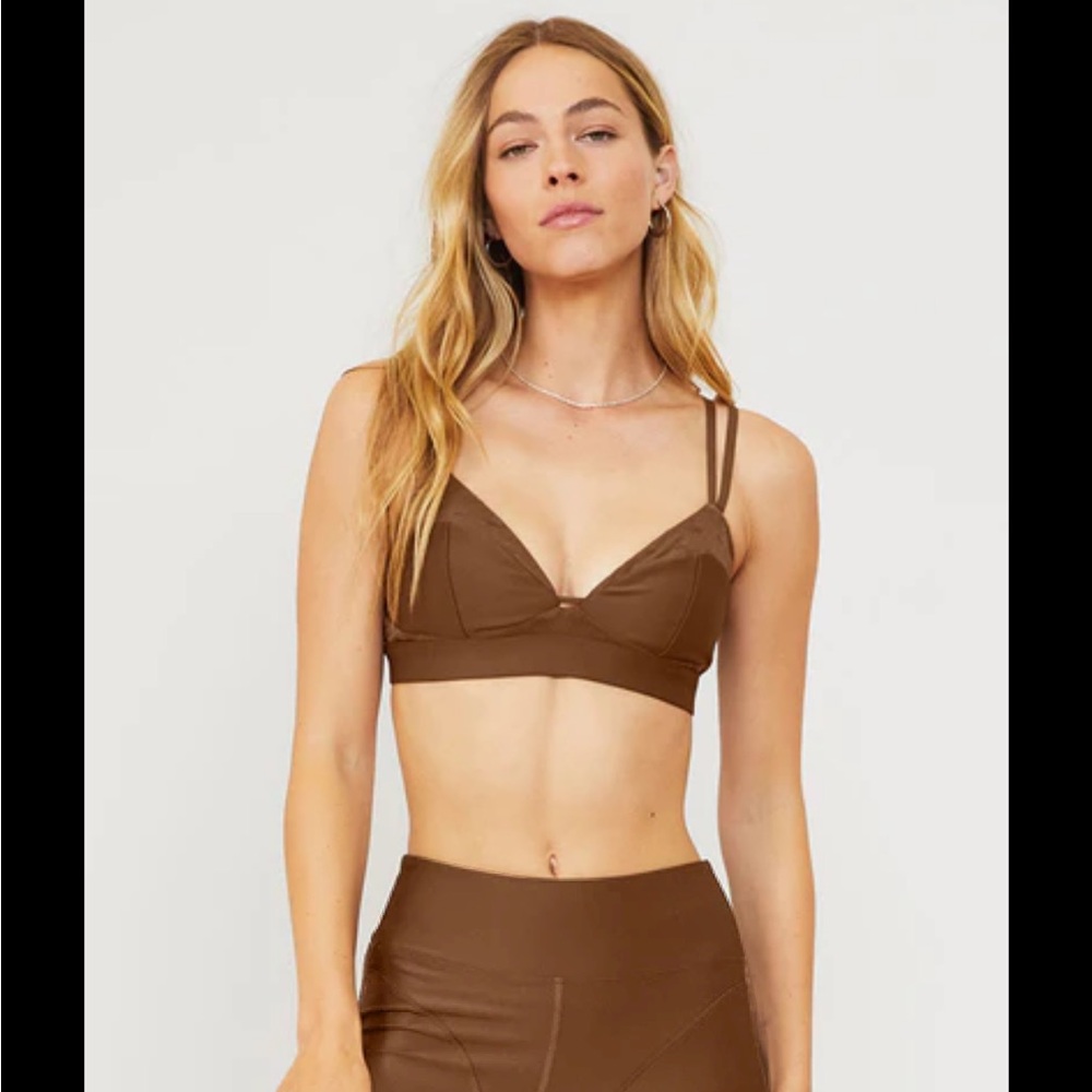 🤎ALO Airlift Mesh Celeste Bra Brand new Cinnamon Brown🤎